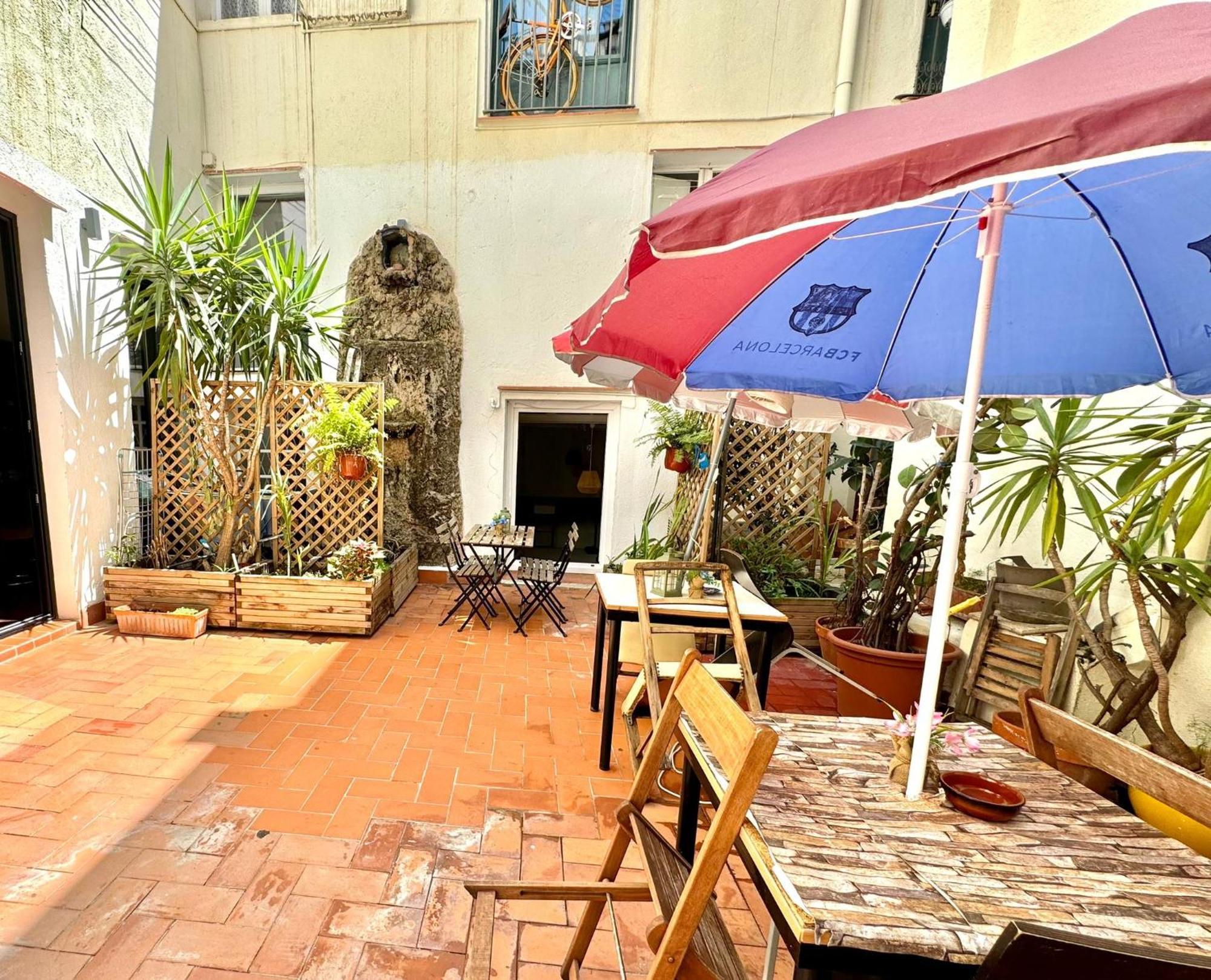 Habitacion Para Grupos Y Familias Hasta 8 Barcelona Exterior photo